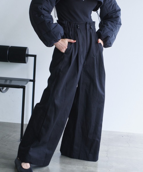 「PERNA」 チノパンツ MEDIUM ベージュ レディースの画像