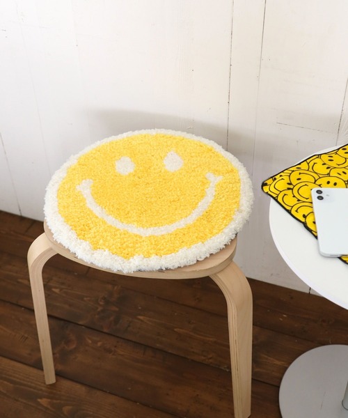 BAYFLOW（ベイフロー） ラグ ラグマット SMILEチェアパッド : ZOZOTOWN