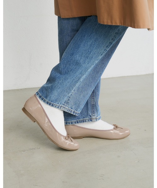 バレエシューズ パンプス ラウンドトゥ フラット エナメルシリーズ