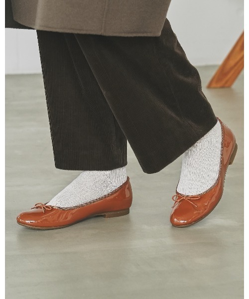 バレエシューズ パンプス ラウンドトゥ フラット エナメルシリーズ
