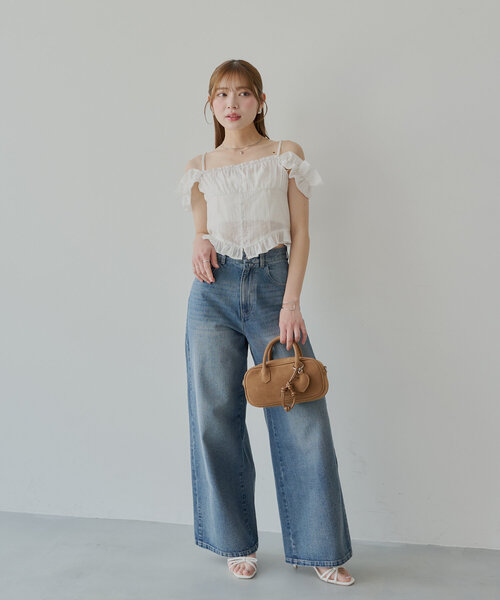 【美品】イアハピヨネ　コロンボストンバッグ　ハートチャームつき セール】【追加】【2WAY】ハートチャームつきボストンバッグ