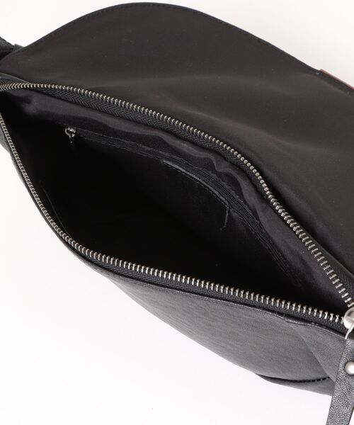 ショルダーバッグ 「 NiiNa homme / ニーナオム 」高品質牛革 ソフト