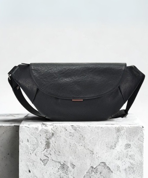 ショルダーバッグ 「 NiiNa homme / ニーナオム 」高品質牛革