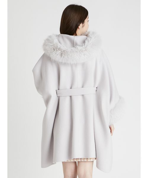 美品！CELFORD(セルフォード)_アイボリー ファーポンチョコート_Fサイズ CELFORD｜ファーポンチョコート | Rakuten Fashion(楽天