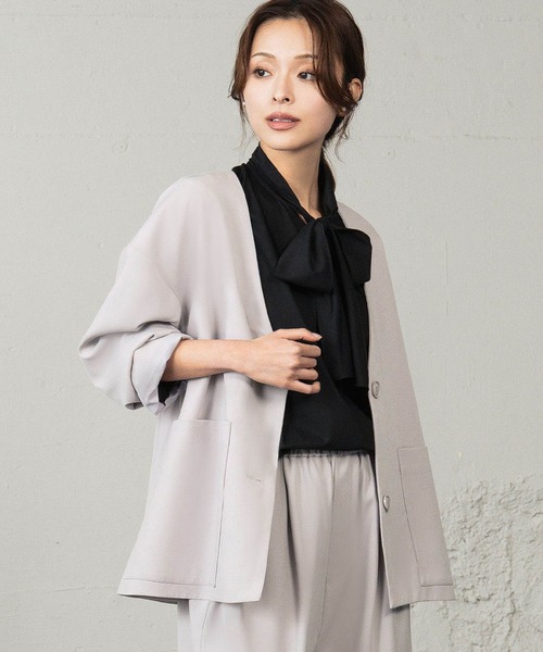 「Flolia」 セットアップ 2L ネイビー レディースの画像