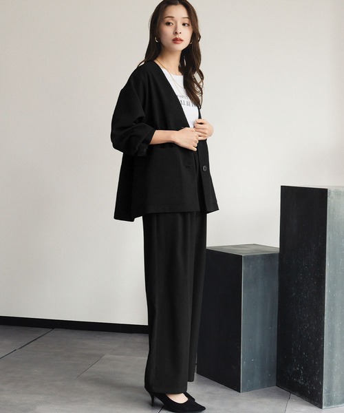 「Flolia」 セットアップ 2L ネイビー レディースの画像
