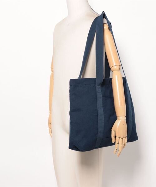 new balance カーボン調トートバッグ New Balance（ニューバランス） トートバッグ グラフィックトート