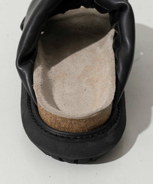 MAISON SPECIAL ブラック スライドサンダル MAISON SPECIAL サンダル 「UNISEX」「SPECIAL SHOES FACTORY