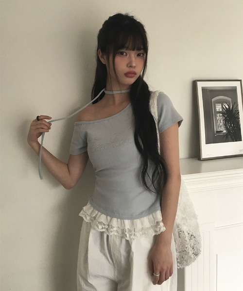 anyonemore tシャツ 裾レースフリルワンオフショルダーキュービック