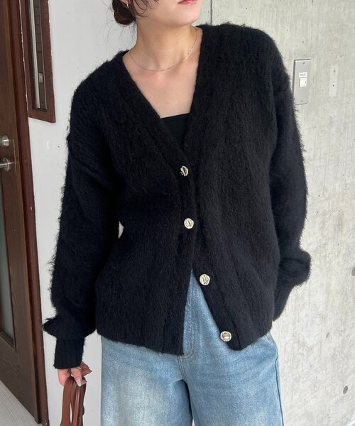 カプリシュレマージュ　ニュアンスボタンレイヤード風カーディガン　アイボリー カプリシューレマージュ ニュアンスボタンレイヤード風カーディガン