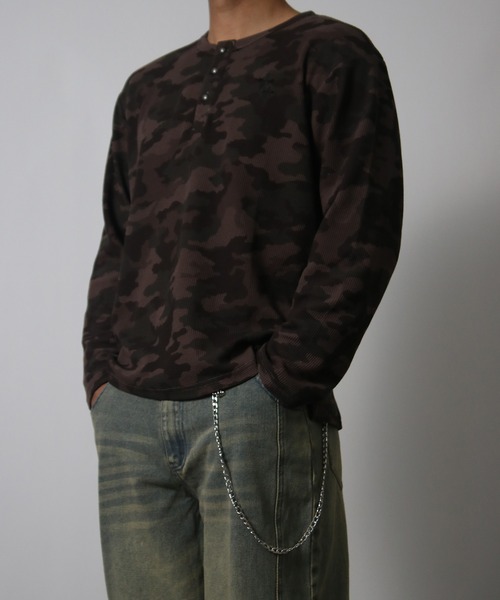 BRIEFING カモフラージュ柄 長袖プルオーバーＬサイズ NYLAUS（ナイラス） tシャツ 「NYS」ショート丈 クロス刺繍 ヘンリー