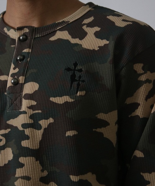 NYLAUS（ナイラス） tシャツ 「NYS」ショート丈 クロス刺繍 ヘンリー