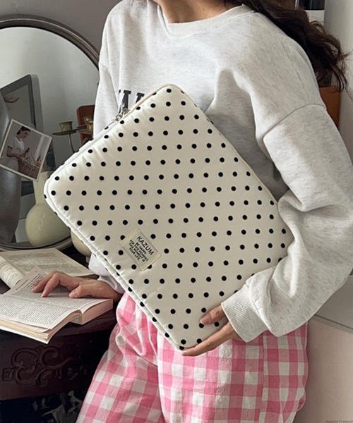 ★美品★サンローラン　タブレットケース　iPadケース　総柄　トワルモノグラム VIBGYOR タブレットケース Liaa/ドット 水玉 PC タブレットケース 13 iPadアクセサリー