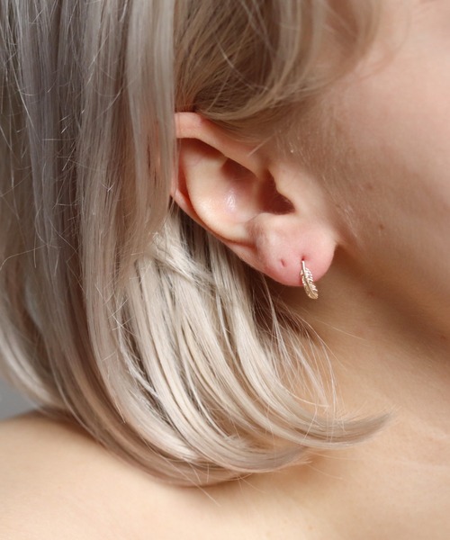 cui-cui（キュイキュイ） ピアス ゴールド フェザー ピアス| K10YG