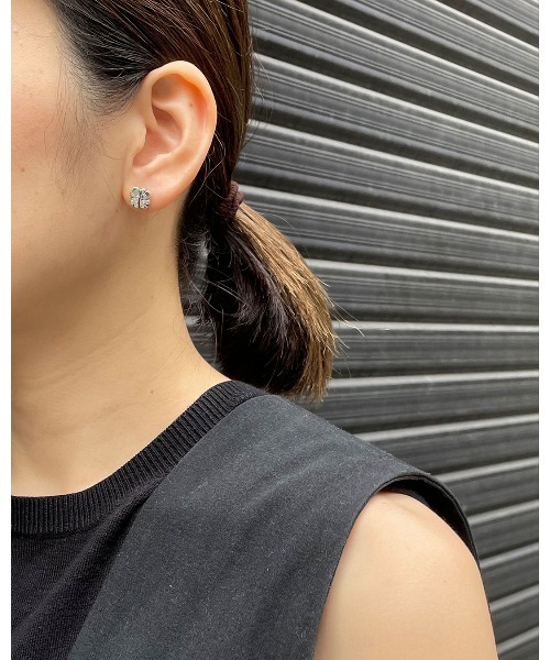 ピアス　クローバー クローバー ピアス