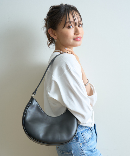 Rouge vif ショルダーバッグ バッグ 「BRENTELLA/ブレンテッラ 