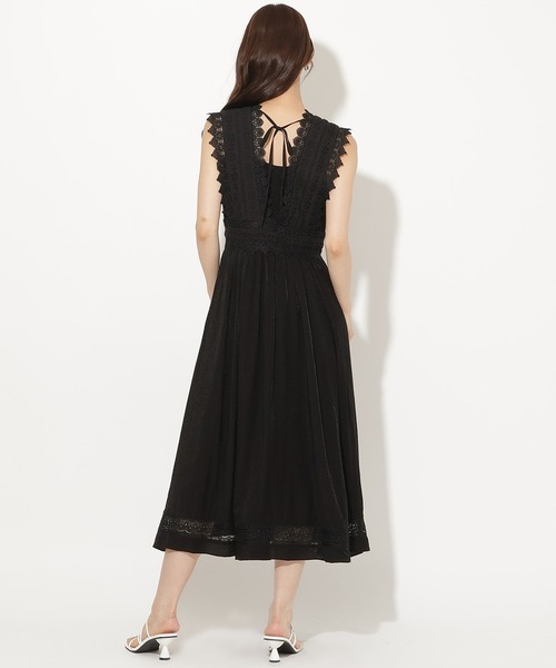 AND COUTURE（アンドクチュール） ワンピース 夏 Vネックレーストリム