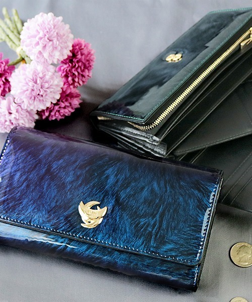 Clelia（クレリア） 財布 エナメルラメ加工カードケース付きフラップ長