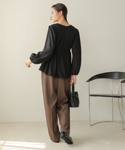 美品　アディアム　ワイドカラーリボンブラウス　タック　Aライン　ゆったり BAB ブラウス シャツ タックリボンブラウス レディース