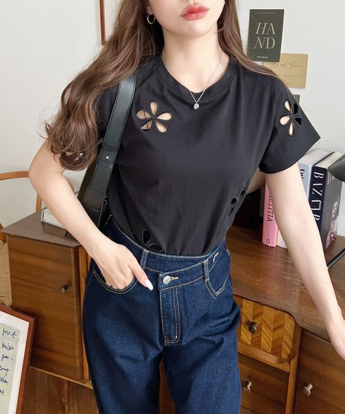 【公式サイトにて購入・即日発送可能】MACHATT フラワー刺繍 半袖トップス 公式サイトにて購入・即日発送可能】MACHATT フラワー刺繍 半袖