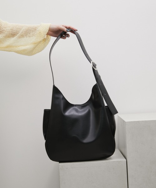 our ムーンショルダーバッグ Aunt Marie's（アントマリーズ） ショルダーバッグ バッグ フェイク