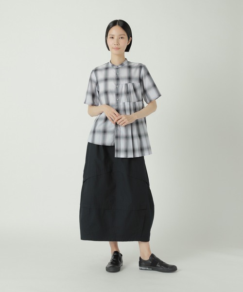 ZUCCa　アシンメトリー　プリーツ半袖シャツ　バンドカラー　ブラック　M ZUCCa アシンメトリー プリーツ半袖シャツ バンドカラー