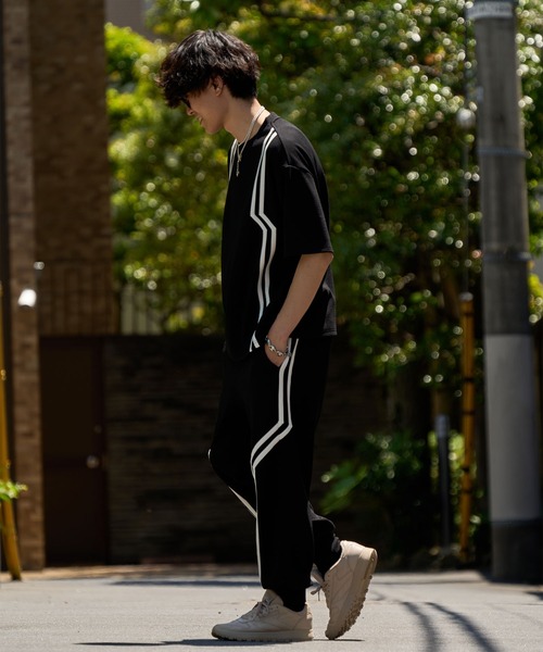 6万取引突破★UPS速達便利用！【LOEWE】ノースリーブTシャツ 6万取引突破☆UPS速達便利用！【LOEWE】ノースリーブTシャツ