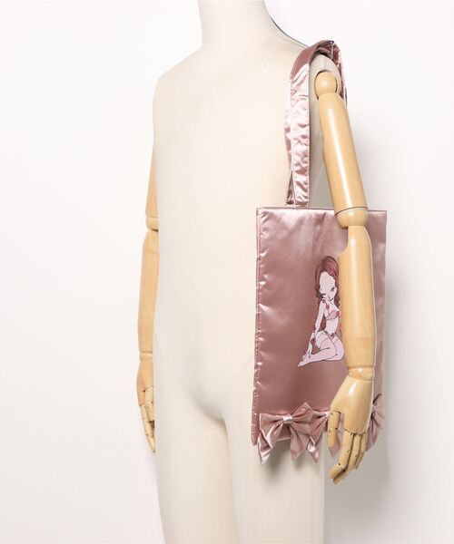 NYで超-----人気 【US限定】 ★ストラップ リボン BAG ★ トートバッグ 「foxyコラボ」Girl＆Bunnyリボントート
