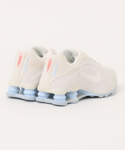 [Nike] W NIKE SHOX R4 SE OPP1 IH3572-110 ★追跡あり Nike Shox R4 Blue Ribbon Sports IH3572-110 | SneakerNews.com