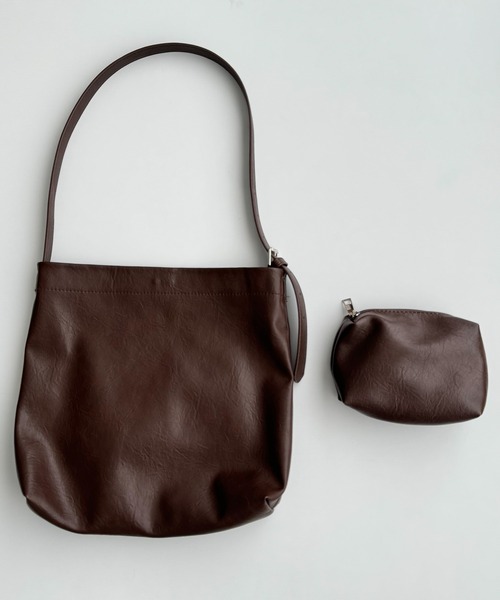 CANAL JEANブラウン フラップショルダーバッグ写真追加12/14 diggityスウェードフラップショルダーバッグ | CANAL JEAN（キャナル