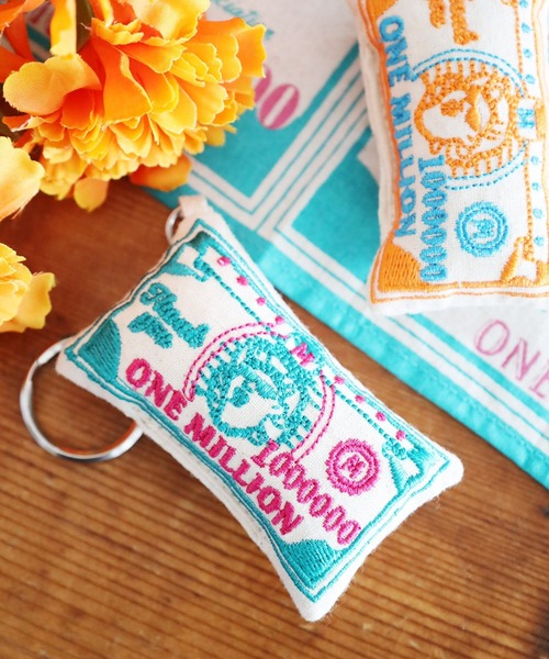 niko and…（ニコアンド） キーホルダー 「Super Mom」刺繍キーホルダー