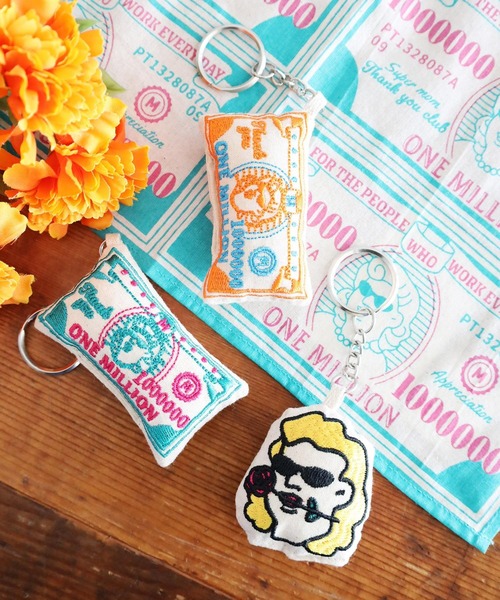 niko and…（ニコアンド） キーホルダー 「Super Mom」刺繍キーホルダー