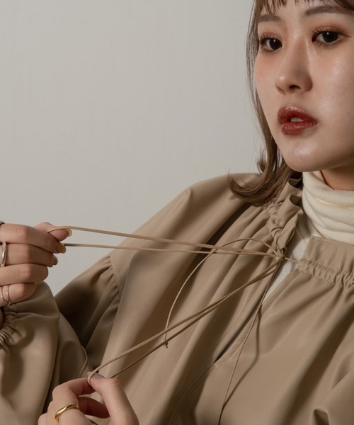 Amiur（エミレ） シャツ ブラウス leather volume blouse レディース