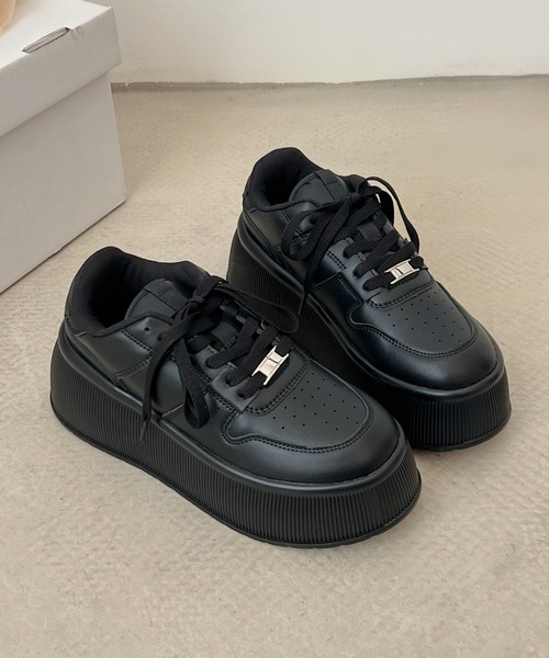 Shoes in Closet（シュークロ） スニーカー 「厚底好き必見」+6.5cm