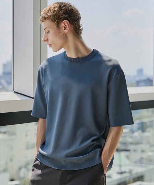 Tシャツ・カットソー [OURSAALTY] Sun Stripe U-neck T-shirt oursaalty - 海外通販のBUYMA