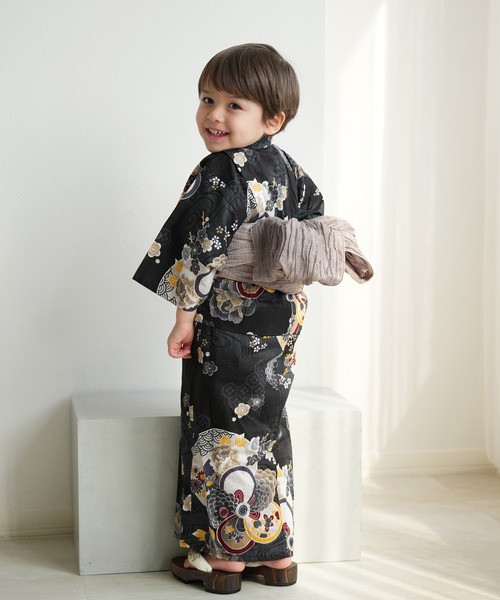 浴衣 キッズ浴衣3点セット 男の子 ニコアンティーク 大正浪漫ブラックに夢幻ねじり梅 キッズ 子供 男の子の画像