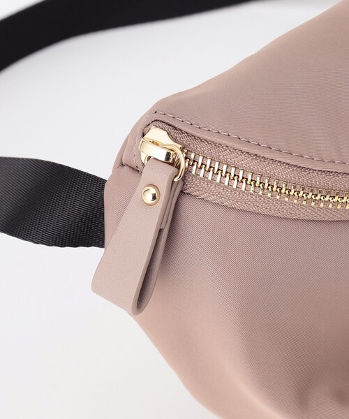 TOCCA（トッカ） ウエストバッグ F ライトグレー レディース