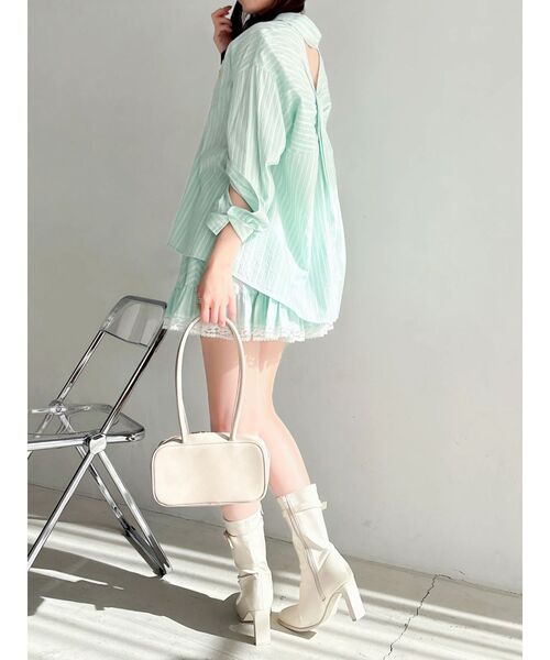 【新品】BACKリボンシャツ❤︎ dazzlin（ダズリン） ブラウス シャツ バックリボンオーバーシャツ