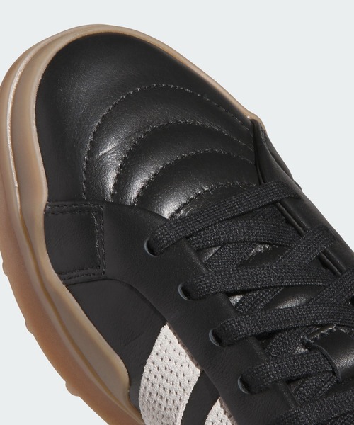 adidas（アディダス） スニーカー レトロクロス GRIPMORE スパイクレス
