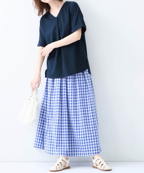 Viola e Viola（ヴィオラ エ ヴィオラ） tシャツ 半袖 すっきりV