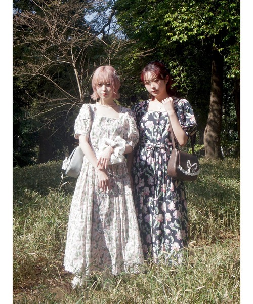 新生地☆母の日数量限定④☆1点のみ☆ハンドメイドレース重ねシュシュ merry jenny（メリージェニー） シュシュ flowerレースシュシュ