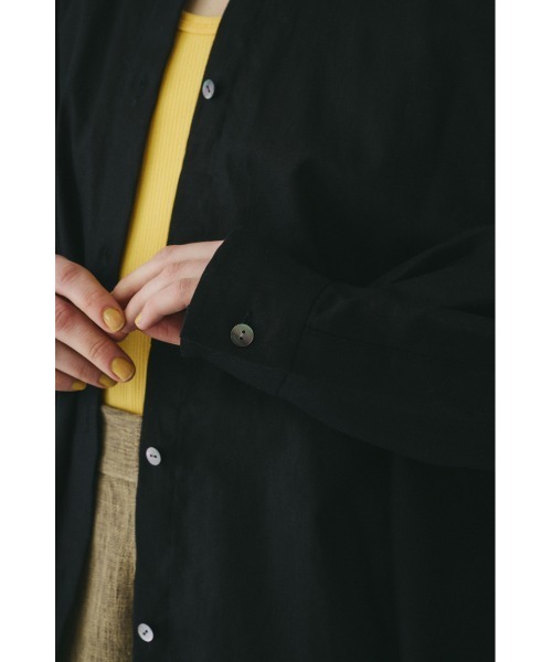ブラウス シャツ Back shirring shirt　　バックシャーリングシャツ レディースの画像