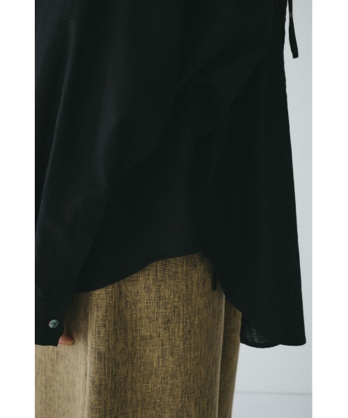 ブラウス シャツ Back shirring shirt　　バックシャーリングシャツ レディースの画像