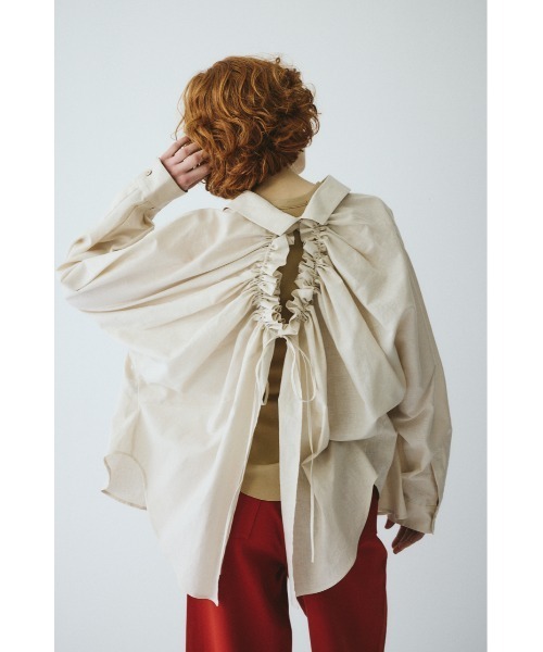 ブラウス シャツ Back shirring shirt　　バックシャーリングシャツ レディースの画像