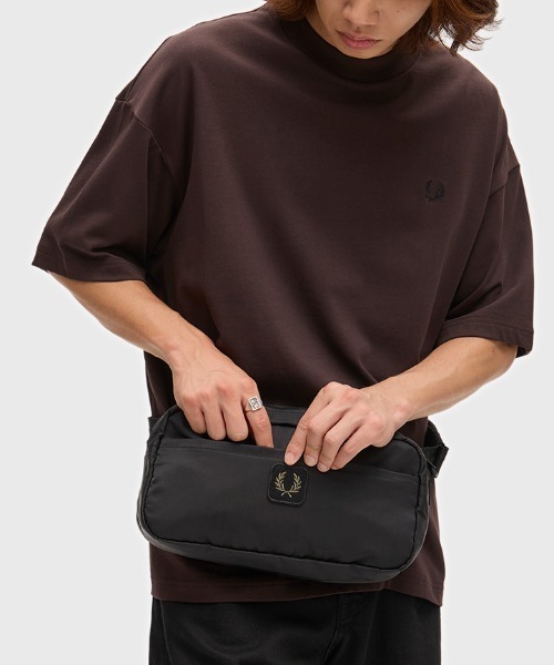 FRED PERRY（フレッドペリー） ウエストポーチ Crinkle Nylon