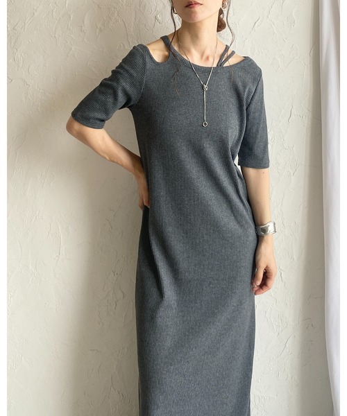 オフショルダー ワンピース タイト バックスリット 半袖 10154 She's Closet ワンピース カットアウトオフショルダー肩あき半袖