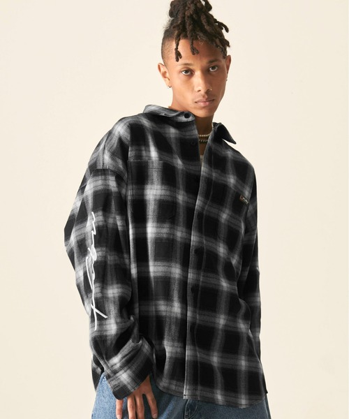 FUBU（フブ） シャツ ブランド ロゴ 筆記体 胸ポケット付き アメカジ