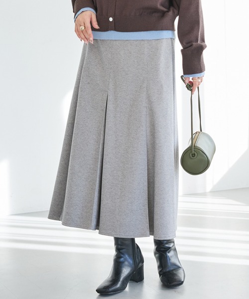 LAVEANGE（ラビアンジェ） スカート ミディ丈タックスカート