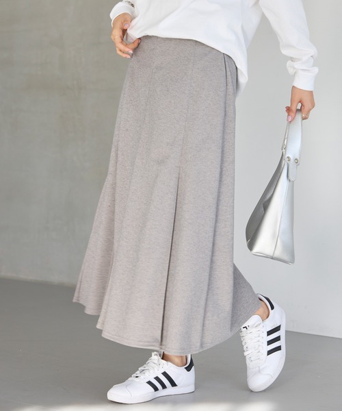 LAVEANGE（ラビアンジェ） スカート ミディ丈タックスカート