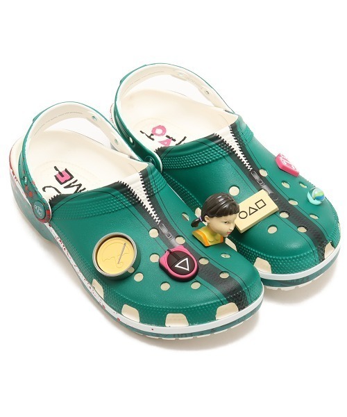【CROCS】スクイッドゲーム クラシック クロッグ★急いで Amazon.com | Crocs Unisex Squid Game Classic Clogs Multi
